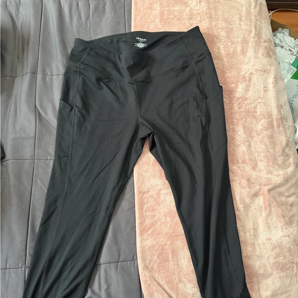 Black High-Waist Active Leggings torrid